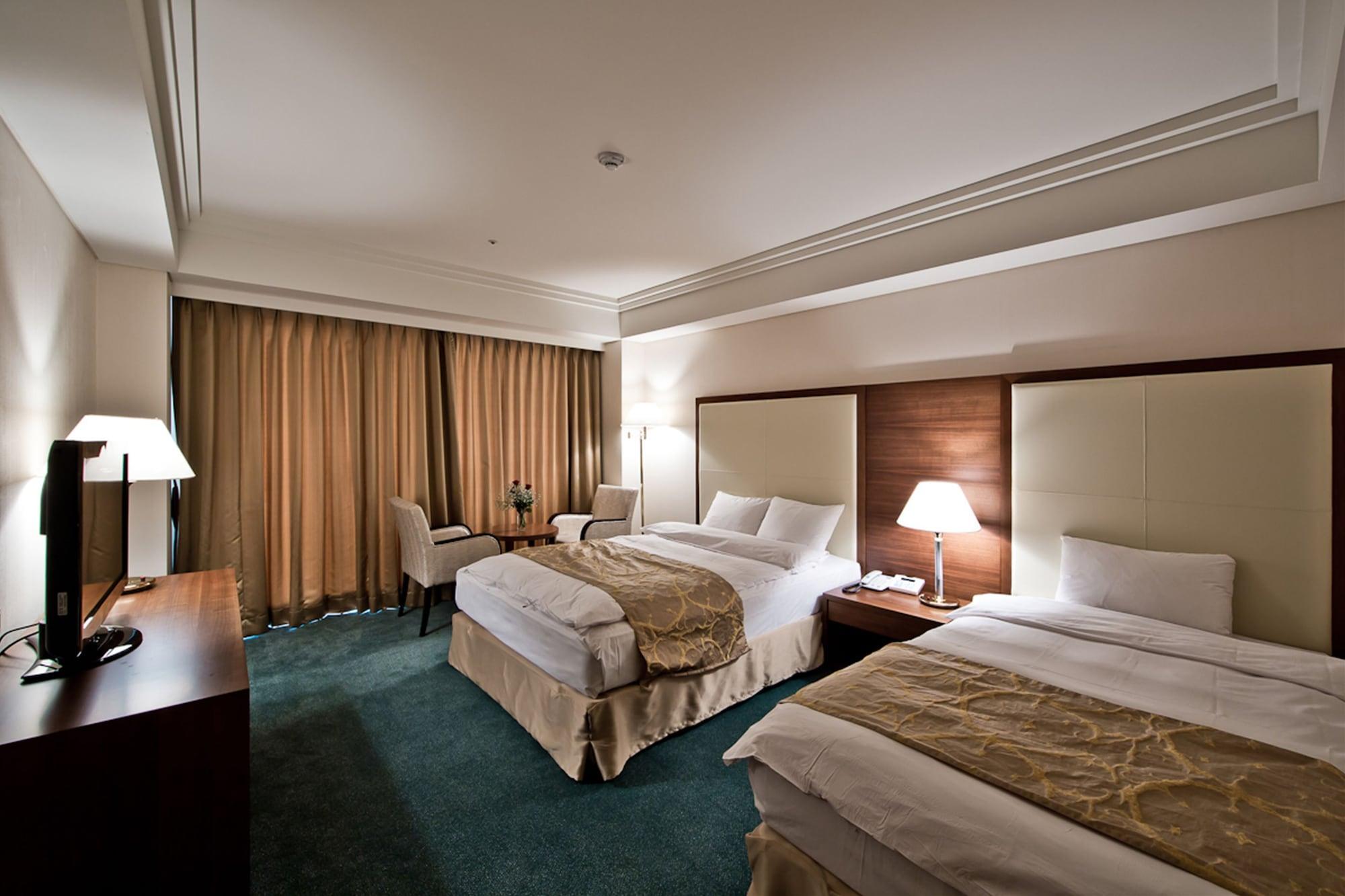 Hotel Hyundai By Lahan Mokpo Yeongam Buitenkant foto